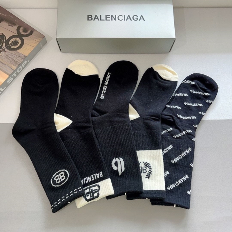 BALENCIAGA